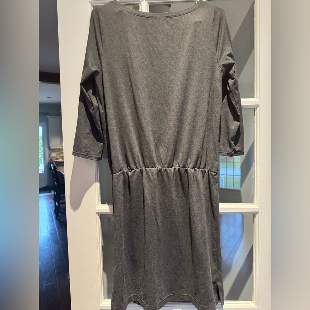 Dress - Picture 2 of 3